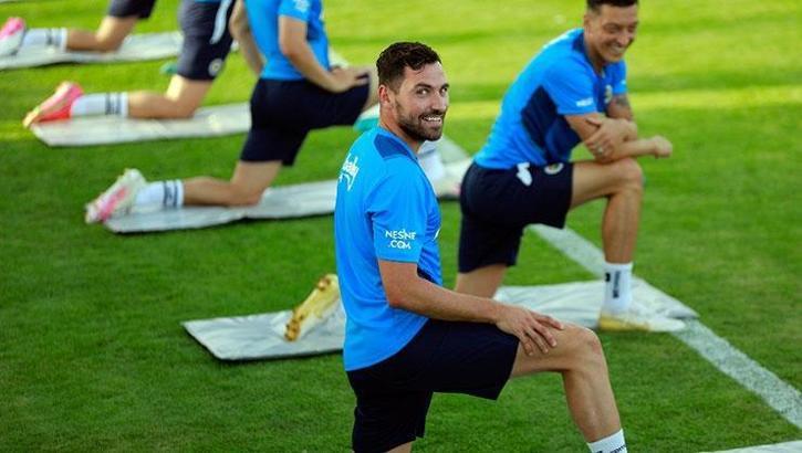 Göztepe, Zanka ve Sinan Gümüş için Fenerbahçe'yi bekliyor