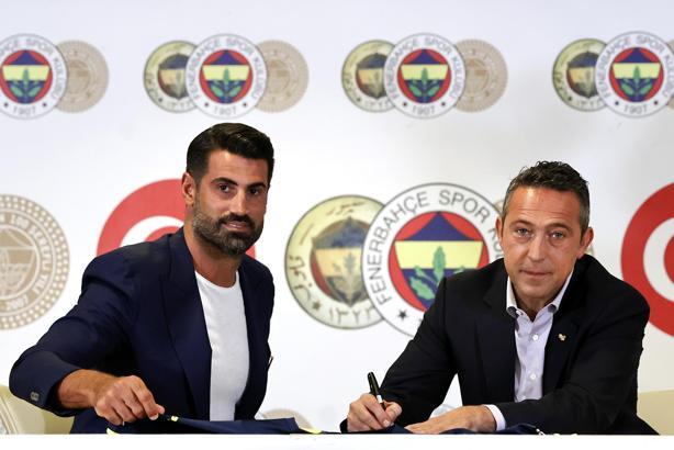 SON DAKİKA | Volkan Demirel, Fenerbahçe'den ayrıldı
