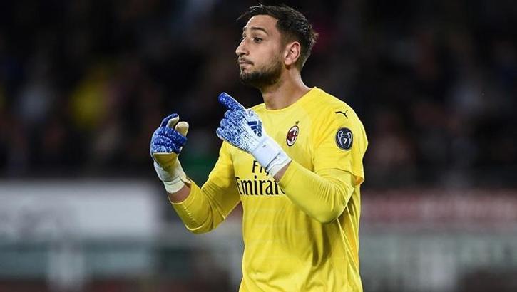 Donnarumma, sosyal medyadan Milan'a veda etti