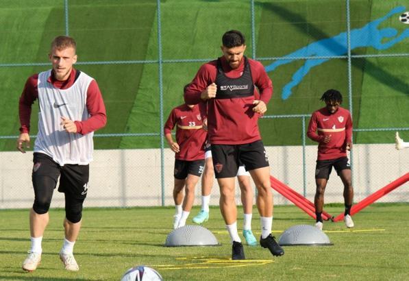 Hatayspor'un yeni sezon hazırlıkları Erzurum'da sürüyor