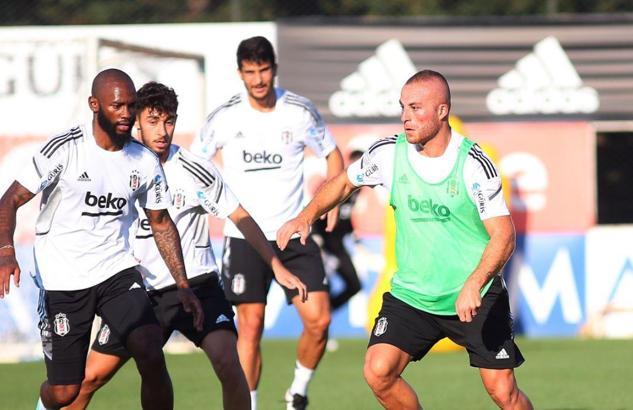 Beşiktaş, kondisyon ve taktik çalıştı