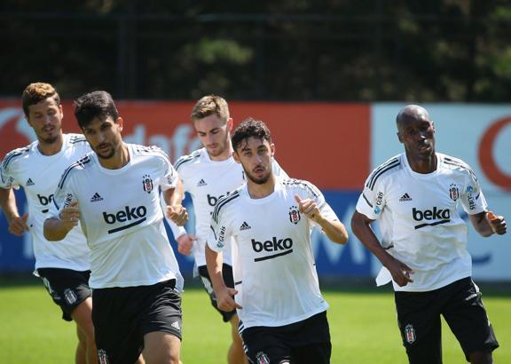 Beşiktaş'ta yeni sezon hazırlıkları sürüyor