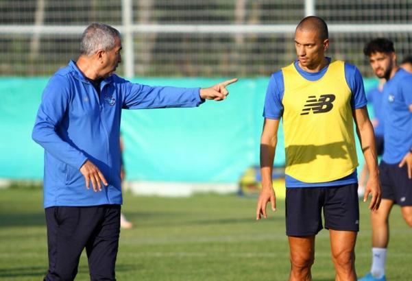 Adana Demirspor, Balotelli ve Svensson'suz çalıştı