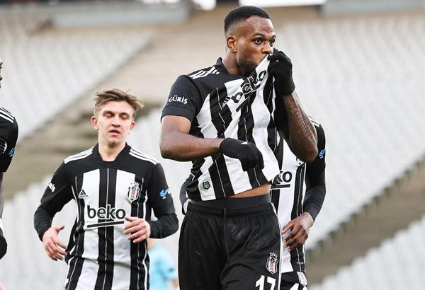 Beşiktaş'ta son dakika Larin gelişmesi!
