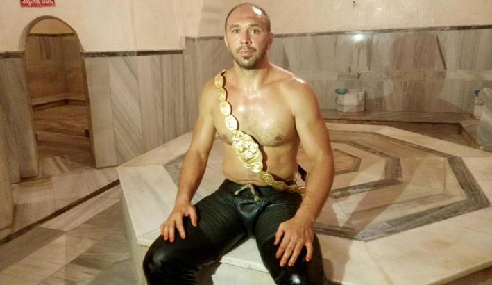 Ali Gürbüz, 'pehlivan hamamı' geleneğini devam ettirdi