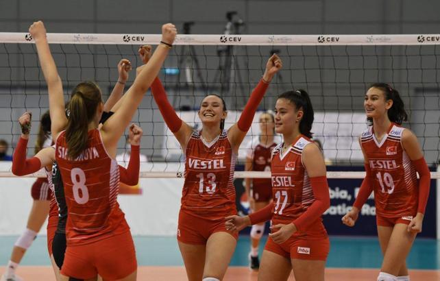 U16 Kız Takımı Avrupa Şampiyonası'na galibiyetle başladı