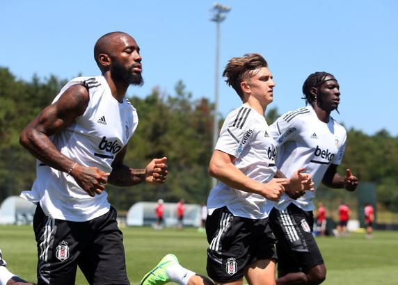 Beşiktaş'ta yeni sezon hazırlıkları sürüyor