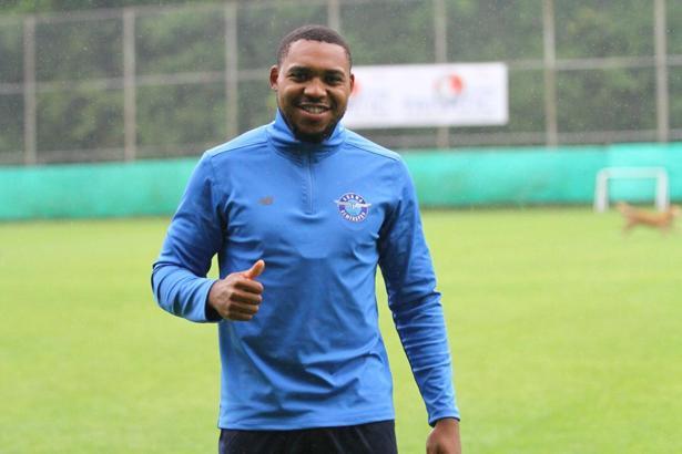 Assombalonga: Balotelli'den öğreneceğimiz çok fazla şey olacak