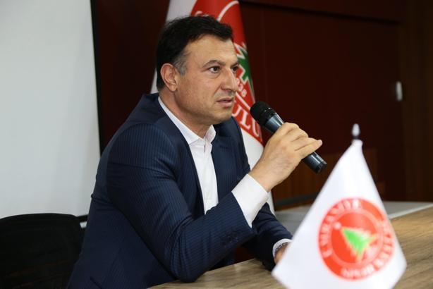 Ümraniyespor'da başkanlığa Tarık Aksar yeniden seçildi