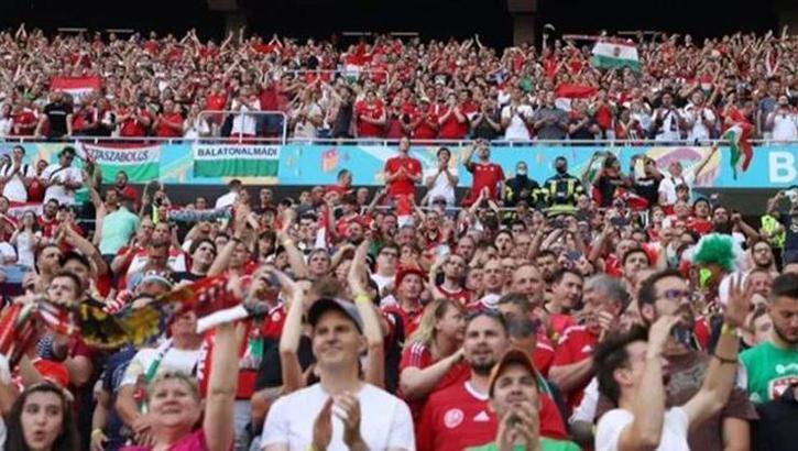 UEFA'dan Macaristan'a ceza geldi