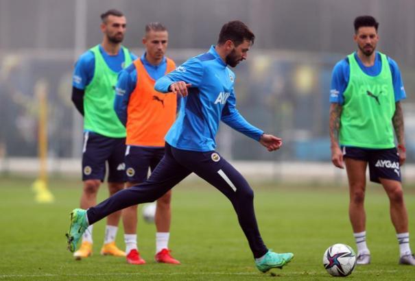 Fenerbahçe'de hazırlıklar devam ediyor