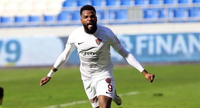Fenerbahçe ilgileniyordu! Boupendza'ya Premier Lig'den talip var