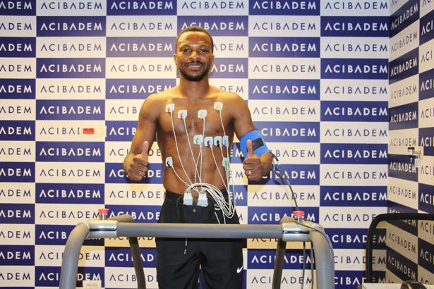Sivasspor'da Kayode, sağlık kontrolünden geçti