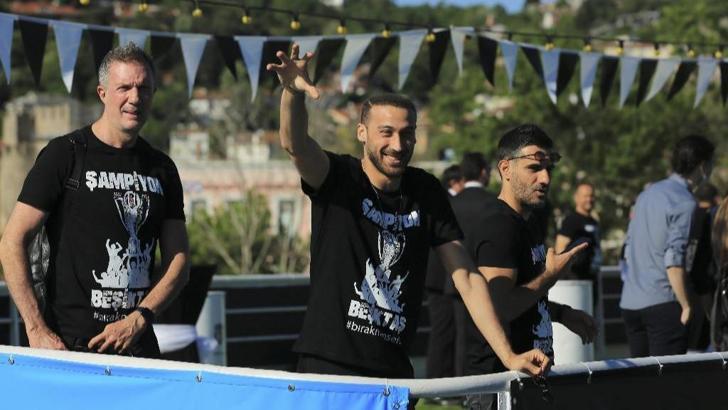 Beşiktaş transfer haberi: Cenk Tosun kalmak istiyor