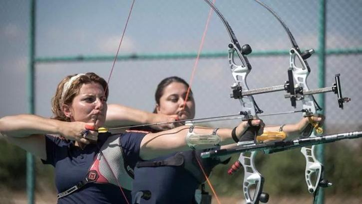 Milli sporcu Öznur Cüre, Tokyo Paralimpik Oyunları'na kota aldı
