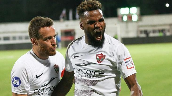 Hatayspor'dan flaş Boupendza açıklaması! İstanbul kulüpleriyle görüşüyor