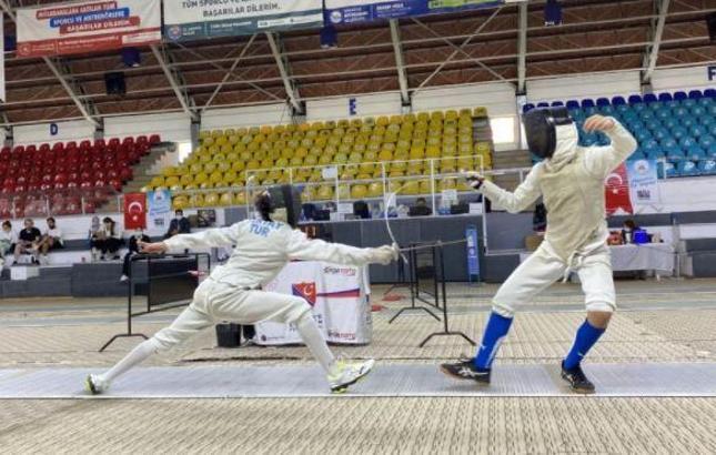 Eskrim Açık Turnuvası'nda şampiyonlar belli oldu