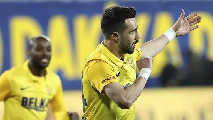 İbrahim Akdağ Ankaragücü'nden ayrıldı