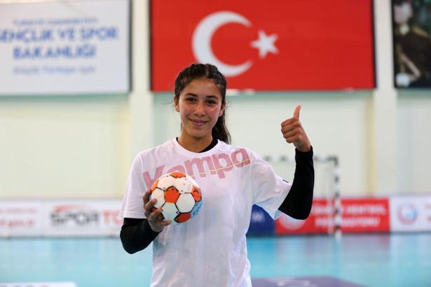 Tuba Bulut: Hentbol, hayatımda çok şeyi değiştirdi