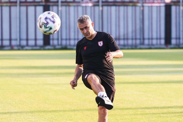 Samsunspor Teknik Direktörü Mehmet Altıparmak: Süper Lig'e bu sene çıkacağız!