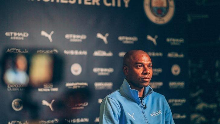 Galatasaray'ın gözdesi Fernandinho, Manchester City'de kaldı
