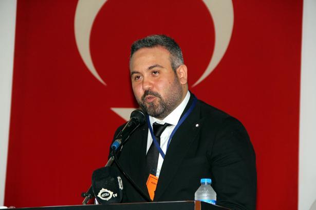 Altay'da Özgür Ekmekçioğlu yeniden başkan