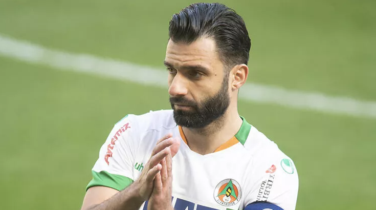 Son dakika | Tzavellas AEK'ya transfer oldu