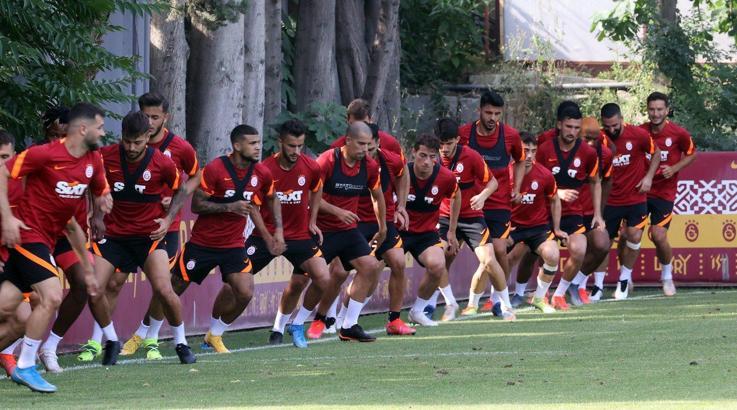 Galatasaray sahaya iniyor! İlk rakip Dinamo Bükreş