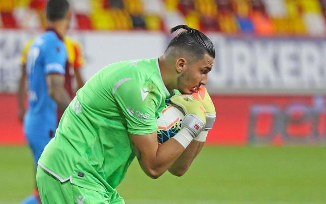 Trabzonspor haberi: Monaco ısrarla Uğurcan Çakır'ı istiyor