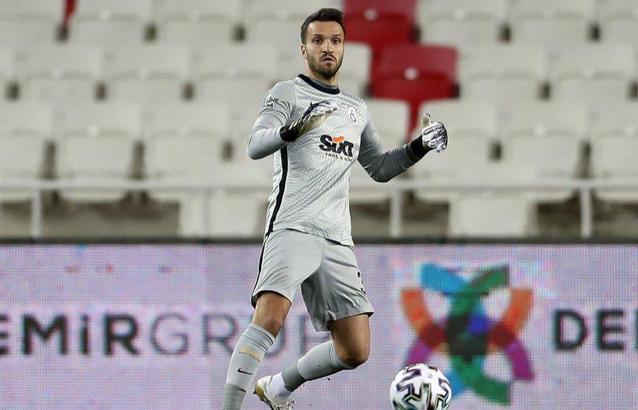 Galatasaray'da sürpriz ayrılık! Okan Kocuk'un yeni takımı...