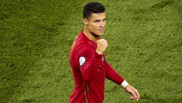 İranlı Ali Daei'den gol rekorunu yakalayan Cristiano Ronaldo'ya tebrik