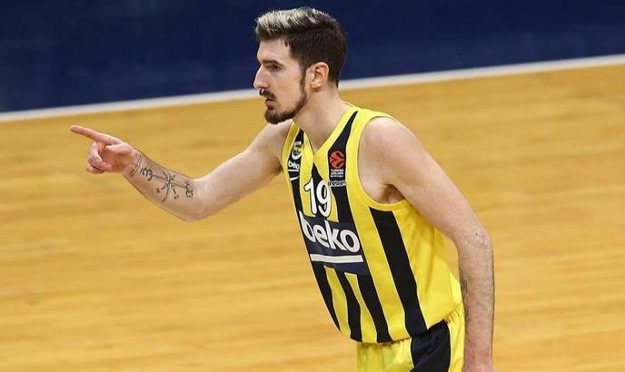 Fenerbahçe Beko'da Nando de Colo'nun sözleşmesi uzatıldı