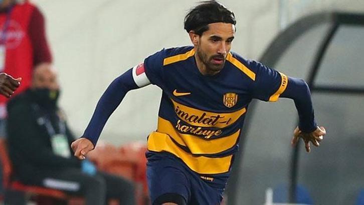 Ankaragücü'nde Alper Potuk takımda kaldı