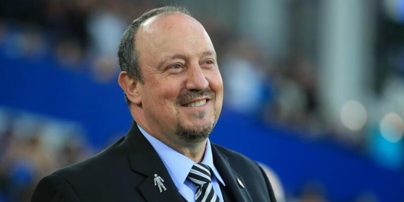 Everton taraftarı Benitez'e ayaklandı