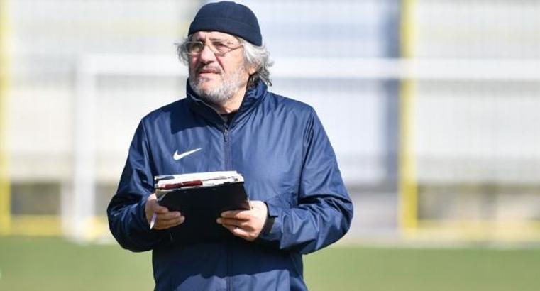 Trabzonspor, Mustafa Reşit Akçay için geçmiş olsun mesajı yayımladı