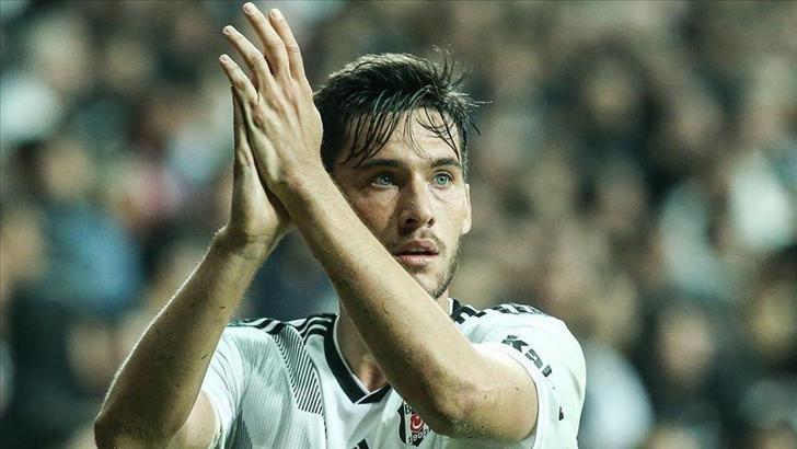 Altay, Umut Nayir'le ilgileniyor