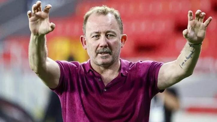Beşiktaş haberi... Sergen Yalçın indirime gidiyor