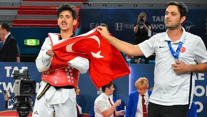 Milli tekvandoculardan 8 madalya