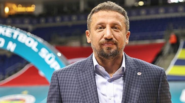 Hidayet Türkoğlu, A Milli Kadın Basketbol Takımı oyuncularıyla bir araya geldi