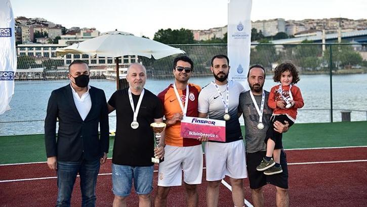 Ayak tenisi turnuvasında şampiyon belli oldu