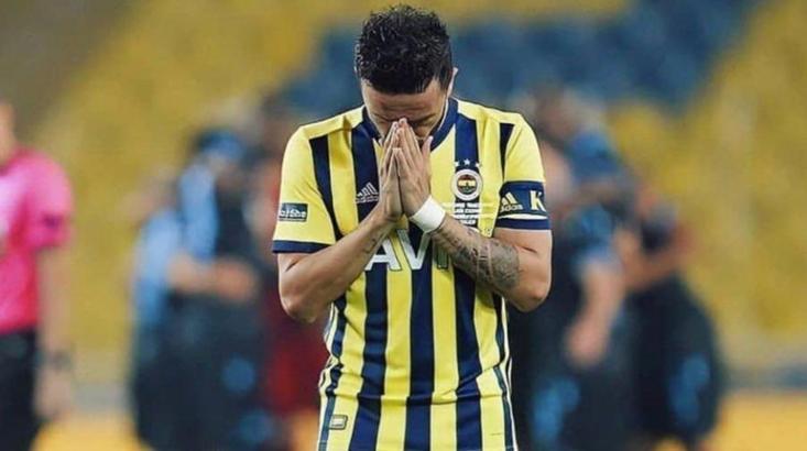 Gökhan Gönül, Fenerbahçe'den haber bekliyor