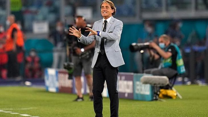Türkiye - İtalya EURO 2020 maçı | Roberto Mancini, Çekya maçının 11'ini bozmadı