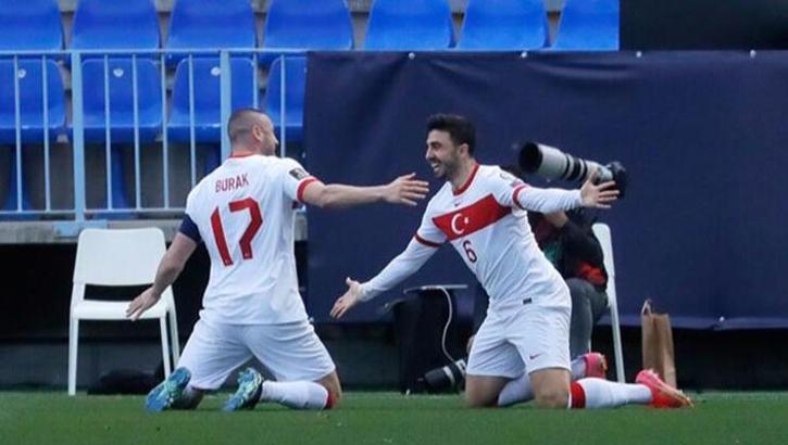 Burak Yılmaz, Hakan Çalhanoğlu ve Ozan Tufan tarihe geçti