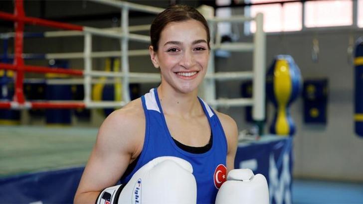 Buse Naz Çakıroğlu'ndan altın madalya