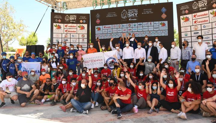 Tahtalı Run to Sky yarışlarına 14 ülkeden 400 sporcu katıldı