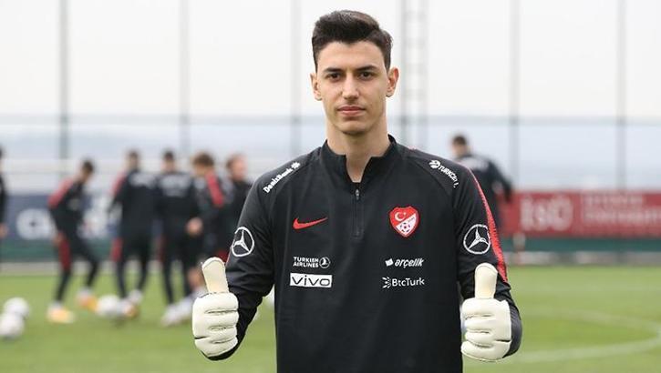 Altınordu'nun gözü kaleci Berke Özer'de