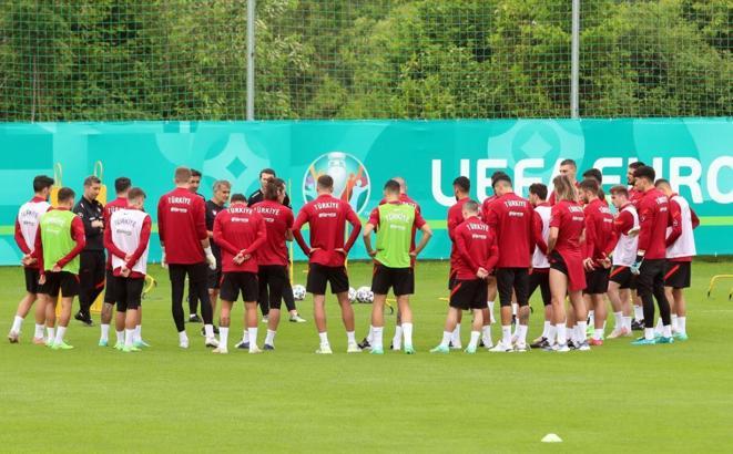 A Milli Takım'ın EURO 2020 mesaisi devam ediyor