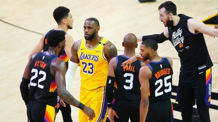 Phoenix, son şampiyon Lakers'ı elemek üzere