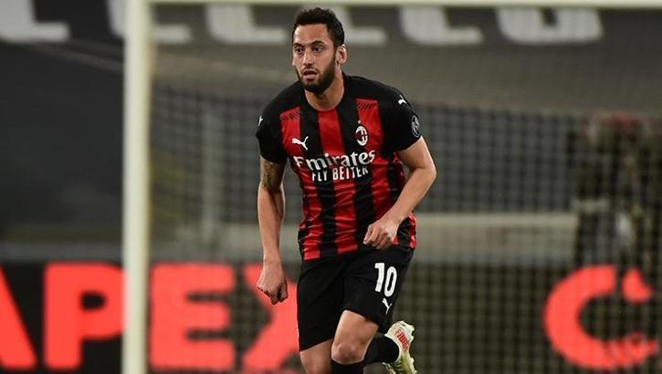 Hakan Çalhanoğlu için Liverpool iddiası