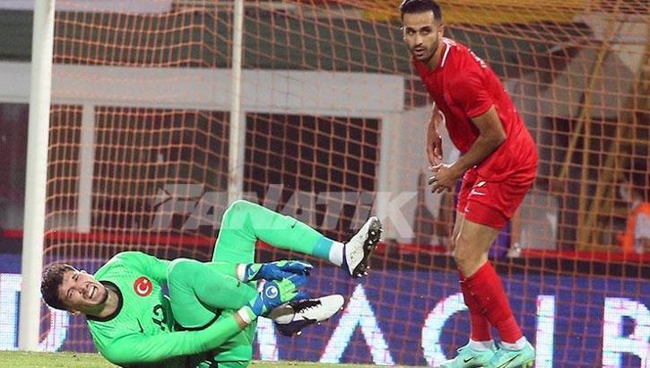 Son dakika haberi: Altay Bayındır sakatlandı! A Milli Takım'da büyük şok!